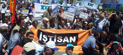 ‘Sanat kurumları kapatılamaz’