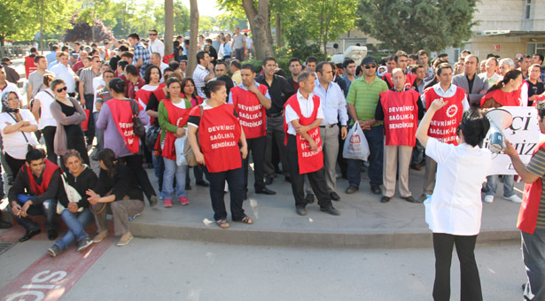 Hacettepe’de Dev Sağlık-İş iş bıraktı, yönetim geri adım attı