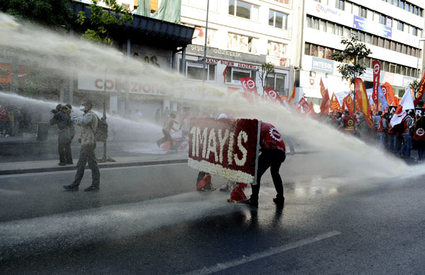 1 Mayıs’ın gör dediği &#8211; Zafer Aydın