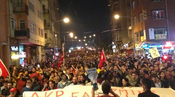 Eskişehirliler sokaklara döküldü. 