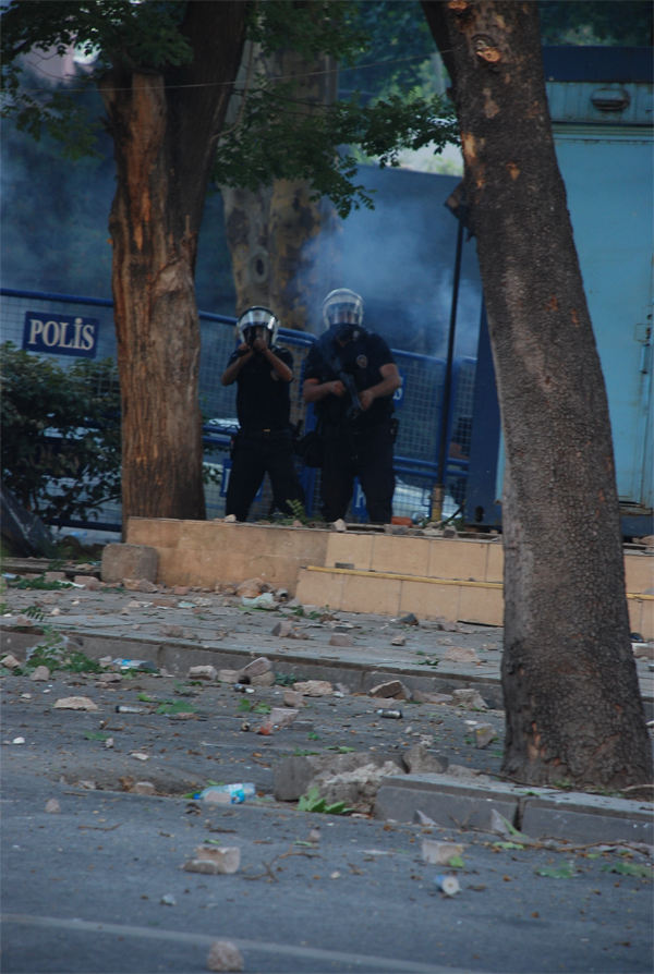 polis-2