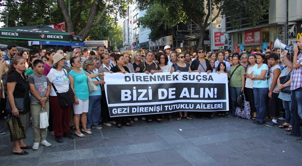&#8216;Demokratikleşme paketi&#8217;nde hak mücadelesine hapis cezası
