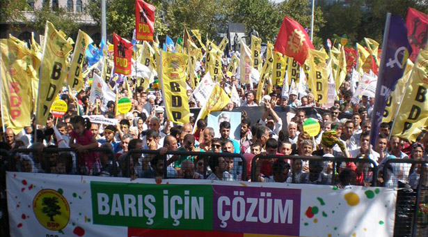 1 Eylül mitingi Kadıköy’de : ‘Gezi’den Lice’ye barış için mücadeleye’