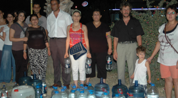 Antakyalılar Sevgi ve Direniş Parkı’ndaydı: ‘Suyunu al gel, fidanlara can ver!’