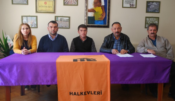 &#8220;Ampul Tayyip&#8221; diyen ve 235 gün hapis cezası alan liselilere destek