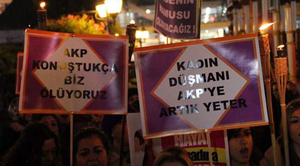 Tüm ülkede sokaklar kadınların: ‘Erkek, devlet şiddetine son!’