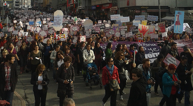AKP’ye, erkek şiddetine, kadın düşmanlığına karşı, forumlardan 25 Kasım’a