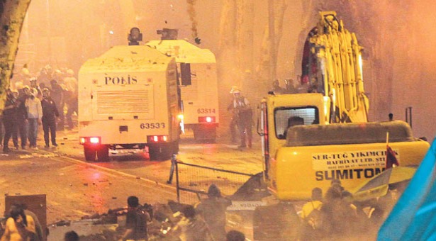 AKP TOMA&#8217;ya doymuyor