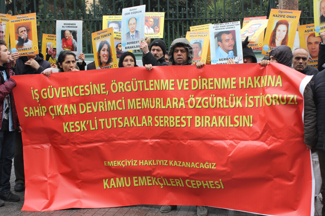 KESK&#8217;li öğretmenlerin davası ertelendi
