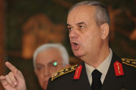 Savcıya rağmen Başbuğ&#8217;un tahliyesine red kararı