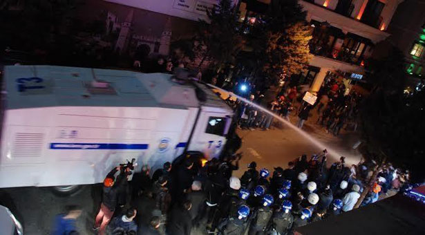 İstanbul Valiliği: Taksim’de basın açıklaması yasak değil İHD: Haydi basın açıklamasına