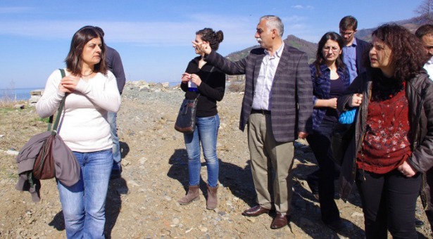 Politeknik ekibi, insanca yaşanabilir bir belde yaratmak için Kemalpaşa&#8217;da