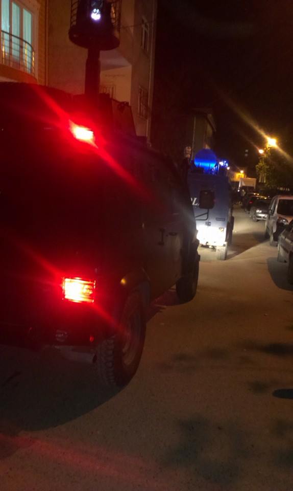 polis-kucuk-ulku-sarigazi