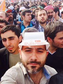 AKP mitinginde bir çapulcu! &#8211; Tekin Öztop (sarapvepeynir.blogspot.com.tr)