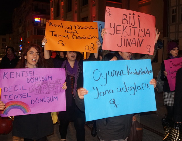1 mart yogurtcu kadin forumu eylem foto-1
