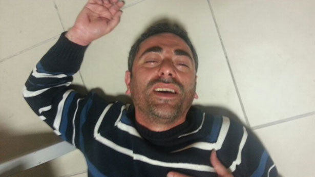 Polisler &#8220;Kürdüm, Aleviyim&#8221; diyen cemevi başkanını adliye ortasında hastanelik etti