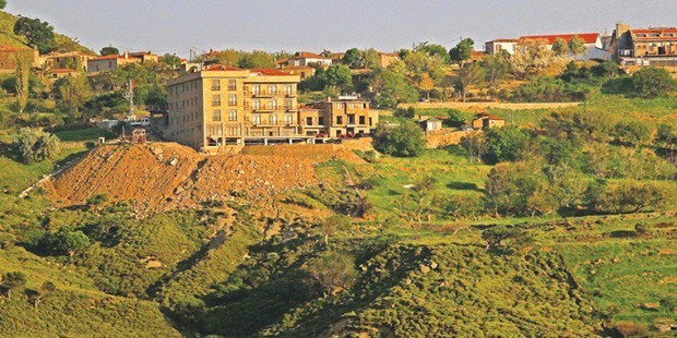 Gökçeada&#8217;nın ucubesine yıkım yolu