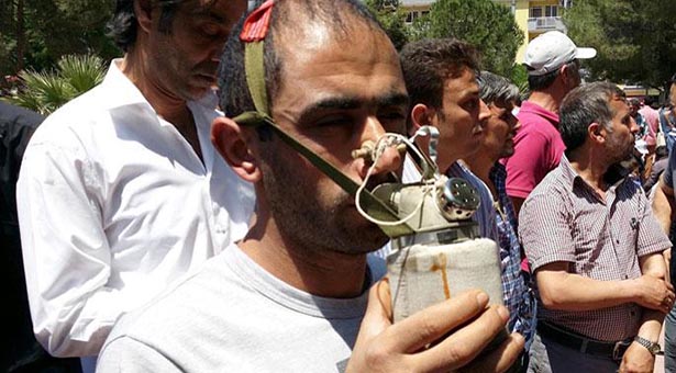 Soma işçisine ölüm maskesi