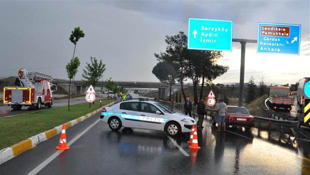 Ege&#8217;de sel ve su baskınları yaşandı