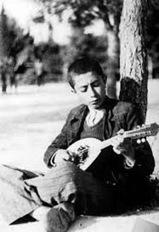 “Baba bana Beethoven’i anlatsana” – Ergür Altan