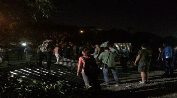 Koru’yu koru! Validebağ’da “çılgın proje”nin bariyerleri yıkıldı