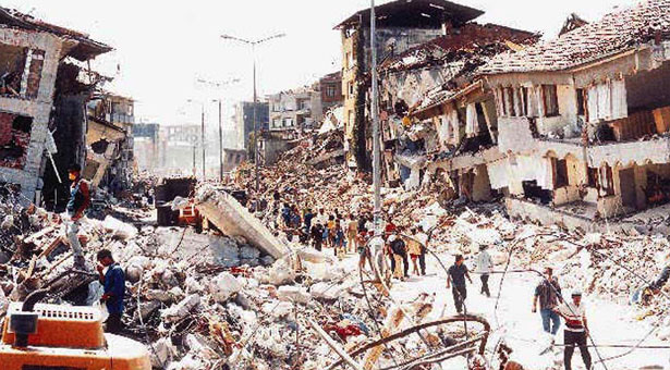 17 Ağustos 1999: &#8216;Sesimi duyan var mı?&#8217;