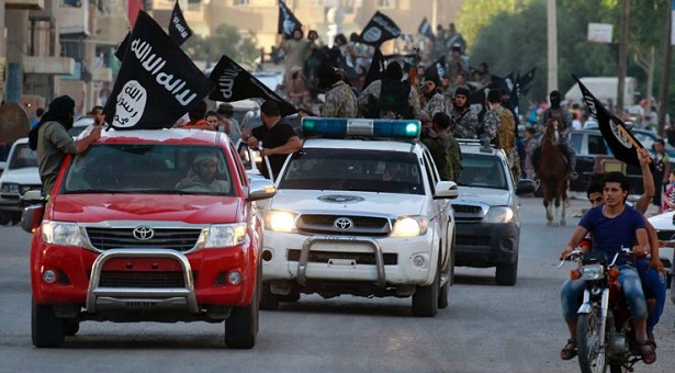 IŞİD çeteleri Irak'taki Hristiyan kenti Karakuş'u işgal etti