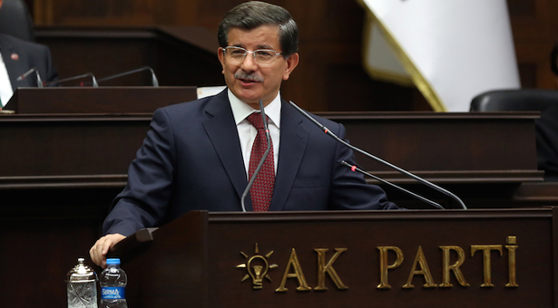 &#8216;Bilge adam&#8217; hepimizi aydınlattı!: &#8220;Molotof kokteyli içecek değildir&#8221;