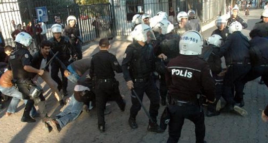 İstanbul Üniversitesi&#8217;nde IŞİD yanlılarından saldırı girişimi