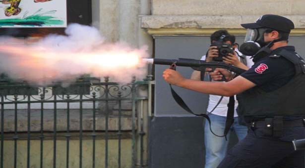 Polis Varto’da bir genci öldürdü