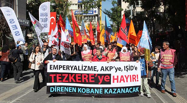 Yüzlerce kişi Meclis önünde &#8220;Tezkereye hayır&#8221; dedi