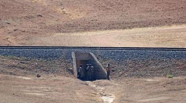 TSK&#8217;dan IŞİD&#8217;in görüntülendiği tepeye yasak: Bırakın rahat rahat geçsinler