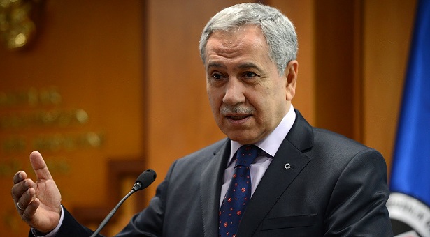 Arınç: &#8216;Ayrılık mı var sorusunu garip karşılamam, olan biten herkesin gözü önünde oluyor&#8217;