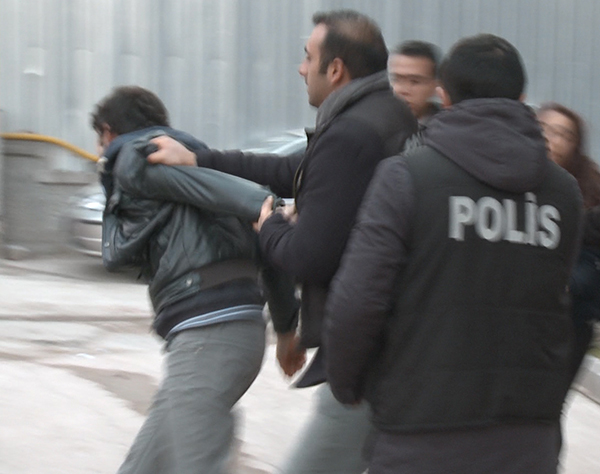 liseli_genç_umut_adalet_bakanlığı_eylemi (4)