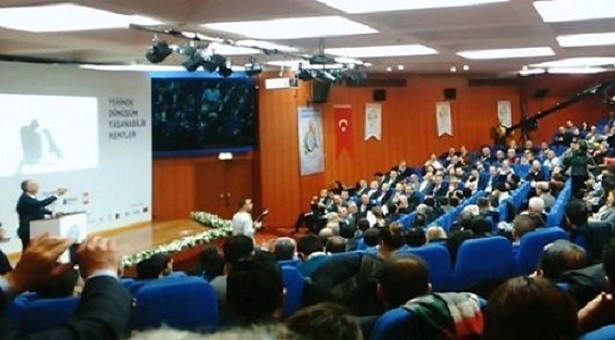 Kentsel Dönüşüm Zirvesi&#8217;nde YTÜ Rektör&#8217;ü İsmail Yüksek yumurtalandı