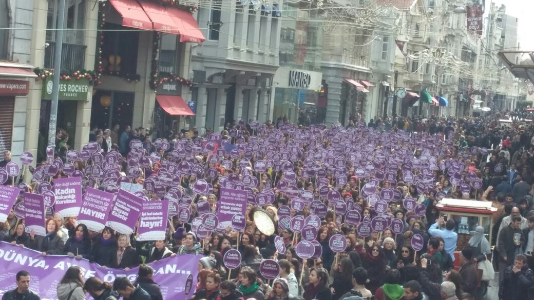 Kadın özgürlüğü tüm toplumun özgürlüğüdür &#8211; Hüseyin Ali (Özgür Gündem)