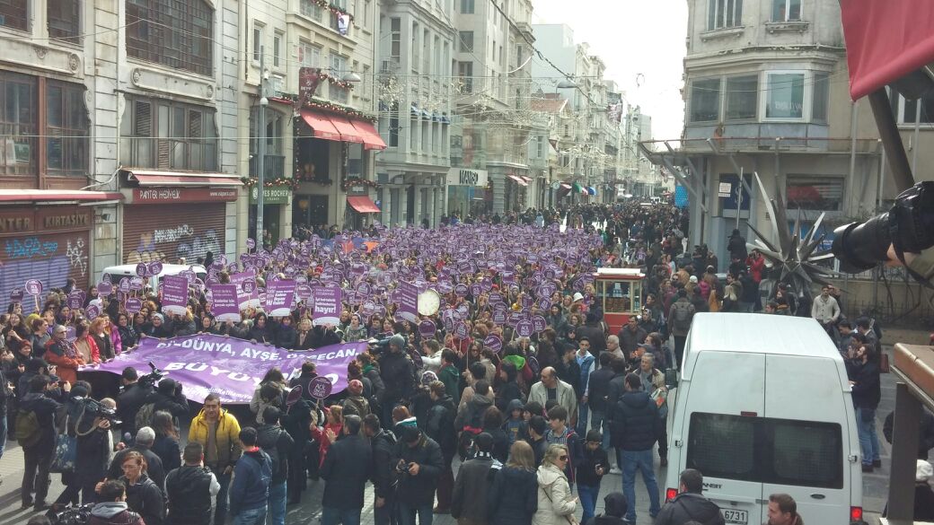 taksim-kadin (5)