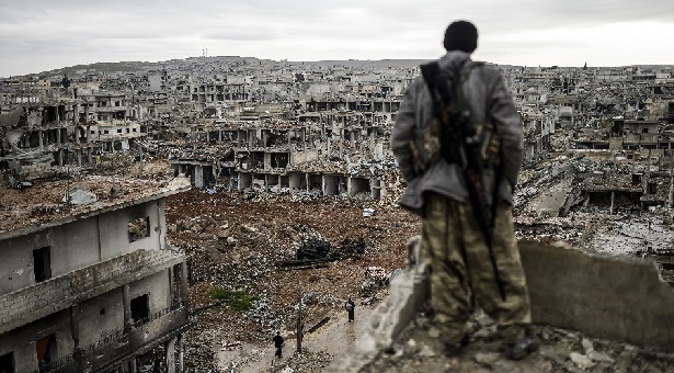 Kobanê dosyası (III): Hükümet binasına ulaşan savaş ve kazılı hazır mezarlar &#8211; Ömer Çelik/Ferhat Arslan (ANF)