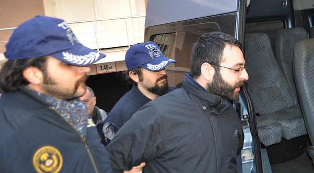 &#8216;Erdoğan&#8217;a hakaret&#8217; tutuklamaları devam ediyor