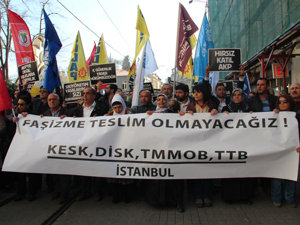 Taksim&#8217;de İç Güvenlik Paketi&#8217;ne karşı eylem: Faşizme teslim olmayacağız