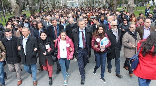 Raşit Tükel: &#8216;Oylarımızın arkasındayız, mücaledeyi yükselteceğiz&#8217;