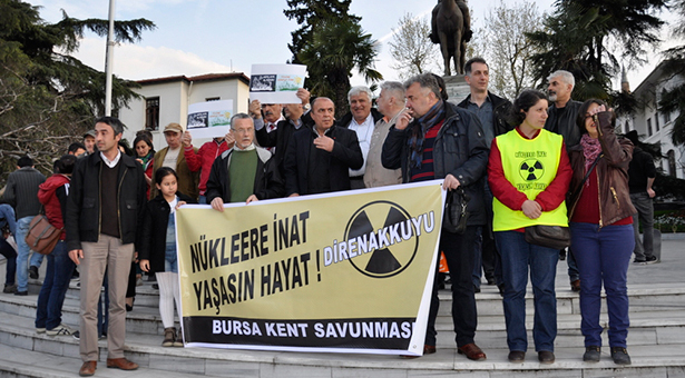 Bursa Kent Savunması&#8217;ndan nükleer protestosu