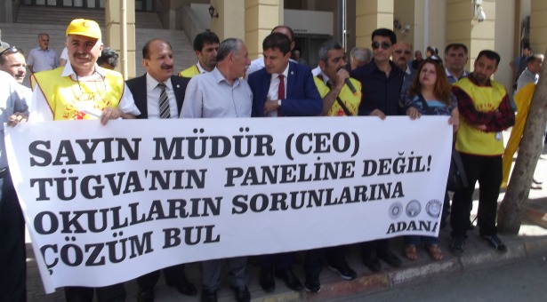 Lise salonu &#8216;Başkanlık sistemi&#8217; paneline tahsis edildi, tüm okullar panele &#8216;davet&#8217; edildi