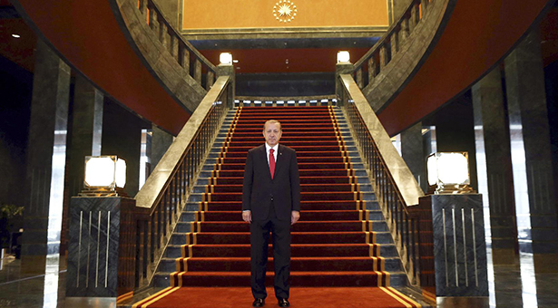 Kaç-Ak Saray&#8217;da 200 milyon liralık kaplama