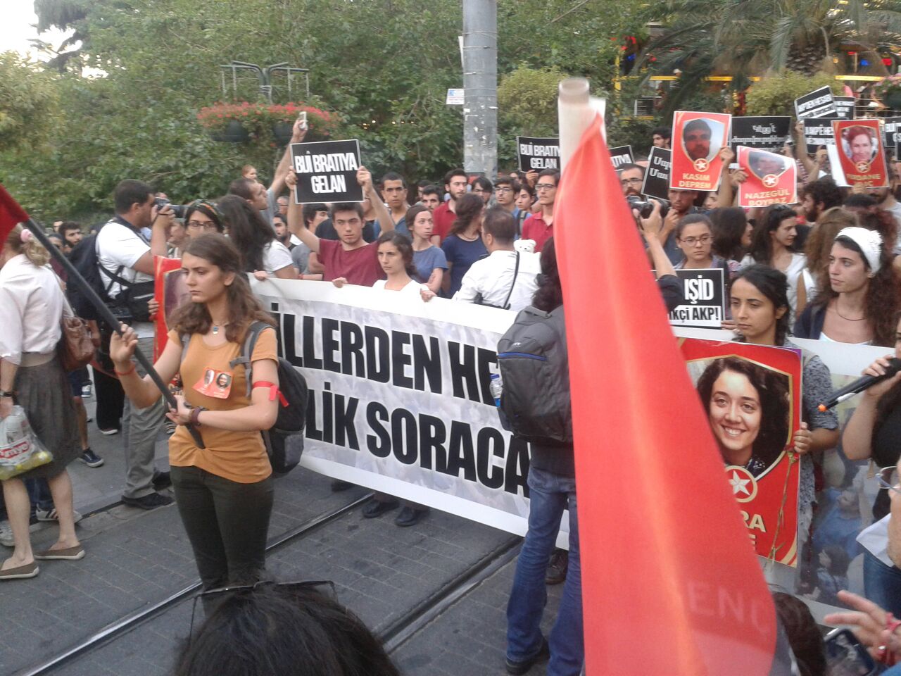 genclik_baris_1