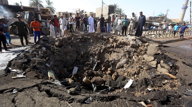 Irak’ta IŞİD çetelerinden bombalı saldırı: 120 ölü