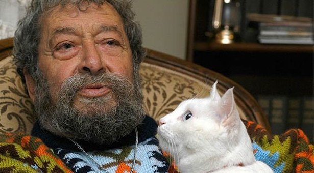 Ressam, gazeteci-yazar Fikret Otyam hayatını kaybetti