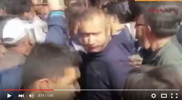 CHP’li gençlerin cenaze töreninde AKP’li Yılmaz’a tepki: ‘Katiller dışarı!’