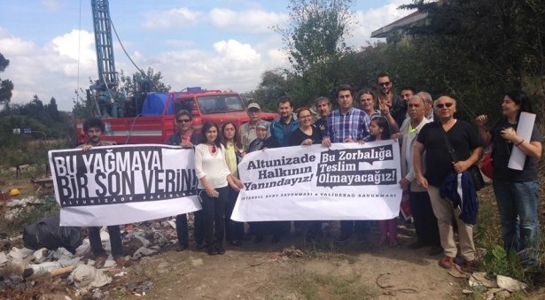 İstanbul&#8217;da bir mahallede 5 yıldır elektrik yok, su yok