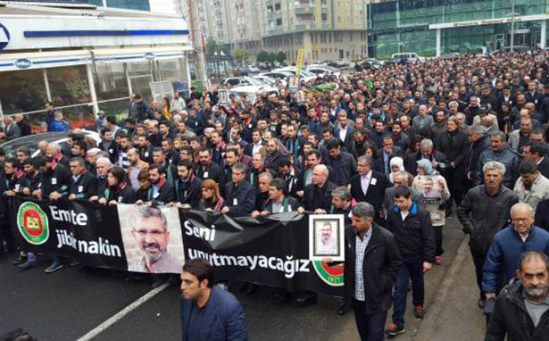 Bir barış şarkısıdır hıçkıran şarkılarsa &#8211; Ali Duran Topuz (Gazete Duvar)